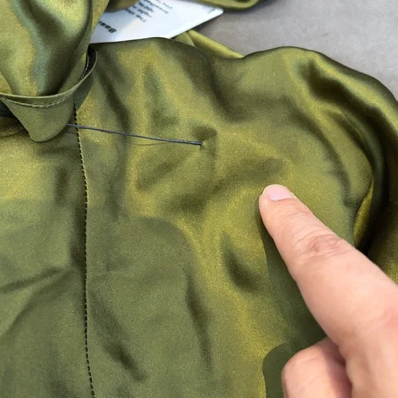 New Reformation Sera Silk Two Piece Set - Picture 10 of 17